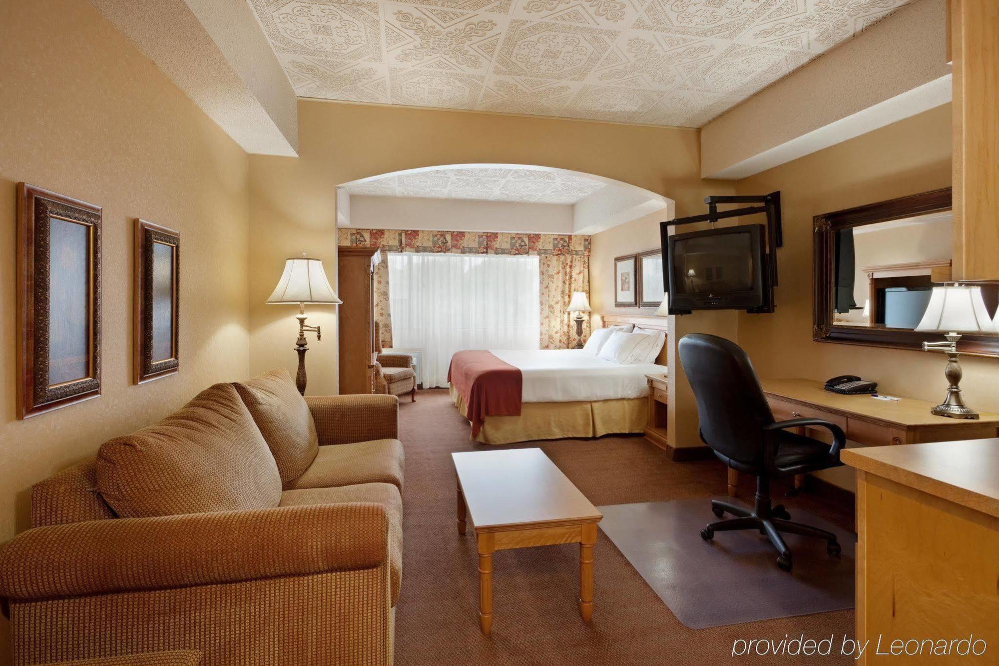 Holiday Inn Express Hotel & Suites Saint John Harbour Side By Ihg Exterior foto
